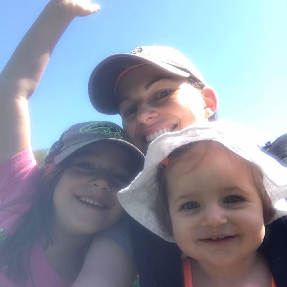 Meet your Posher, Caitlin